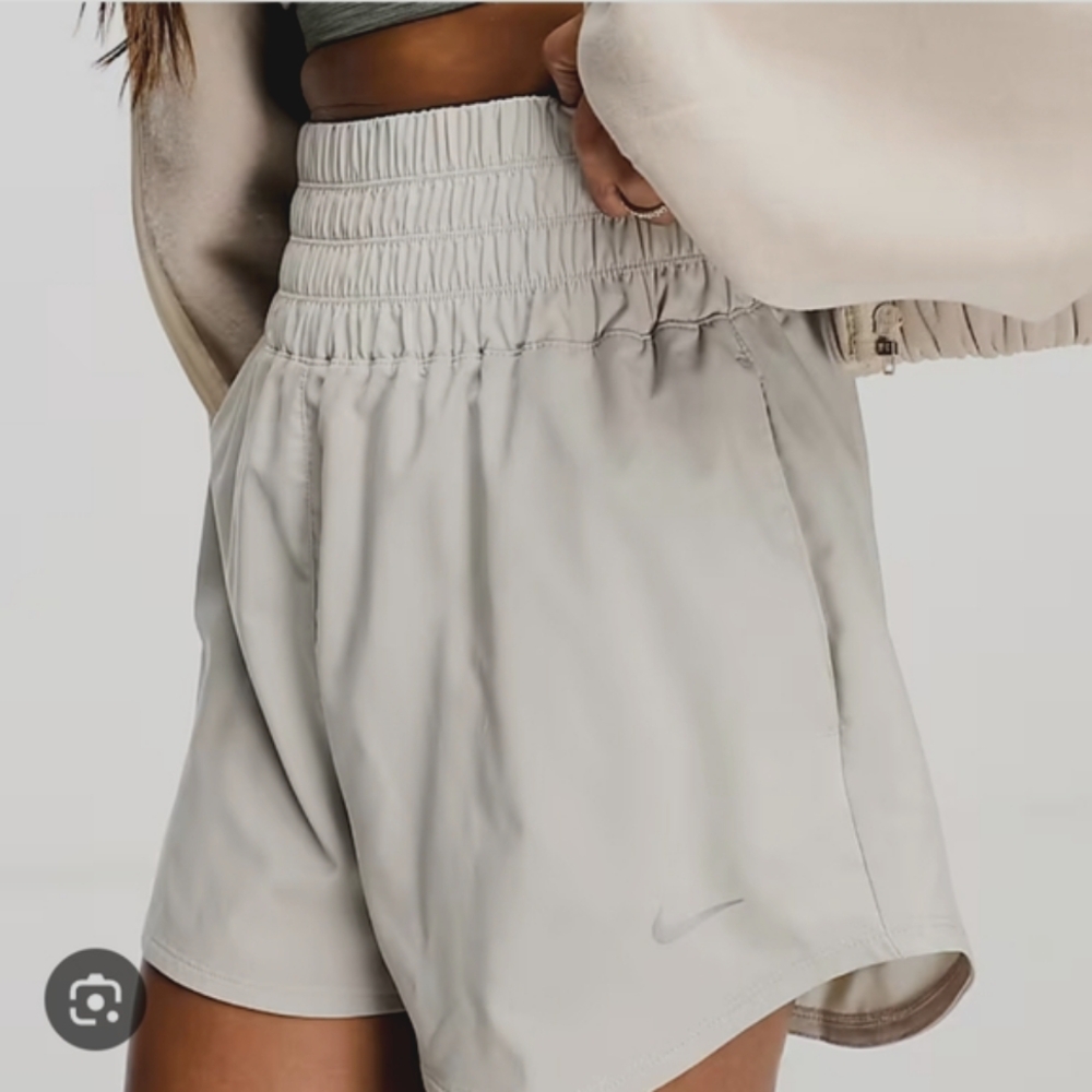 Nwt. Nike Light Grey Wide Elastic Waist Lined Shorts-Silver Swoosh-size  1x